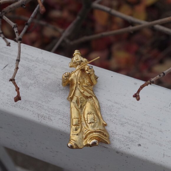 Cute Vintage Clown Playing Violin Brooch - Picture 5 of 6